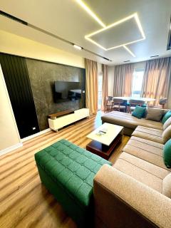 81-12-13 · Hidden Gem Madinaty+WIFI+Huge Patio (Premium) - Madinaty - 8