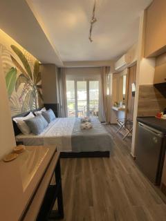 Woods "City View" Studio - 3