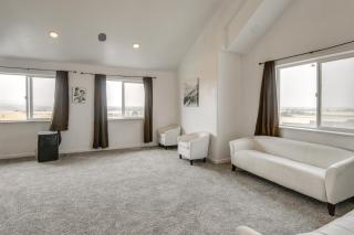 Balcony and Stunning Views Airy Apt in Idaho Falls - 6