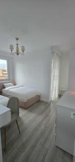 Luxury lakeview apartment - 3