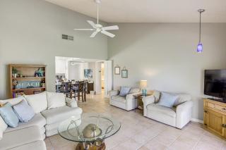 Golf and Swim Country Club Condo in Palm Desert - 7