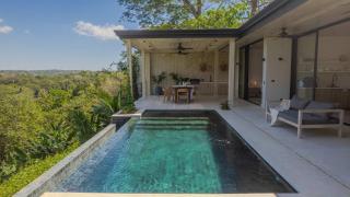 Chic 3BR Private Terrace & Nature Views - 0