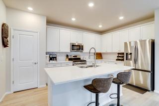 Less Than 2 Mi to Gaylord Rockies Remote-Work Hub with Gym! - 9