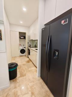 Sky Suites KLCC Apartment by Family Room Stay - 3