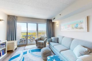 Triton's Trumpet B502 - 5