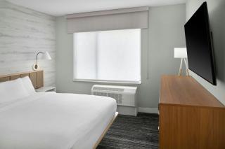TownePlace Suites by Marriott Lansing North - 4