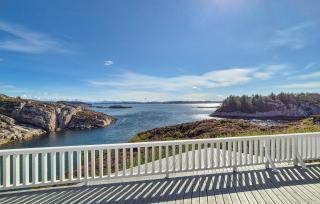 4 Bedroom Gorgeous Home In Steinsland - 4