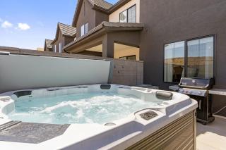 Ripples and Rocks Adventure House townhouse - 8