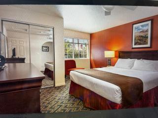 F1 condo sleeps 6- Worldmark Spencer Street - LV - 4