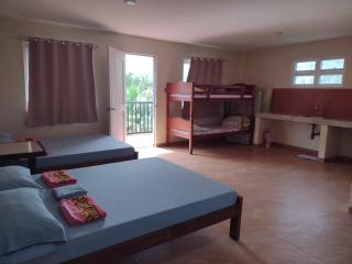 Suki Beach Resort Family Aircon Room - Sorsogon - 0