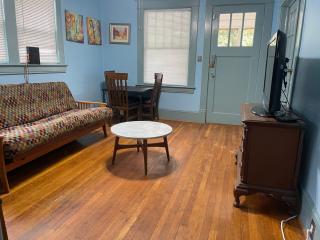 Dog Friendly 1 bd 1 ba near Airport and Marta - 1