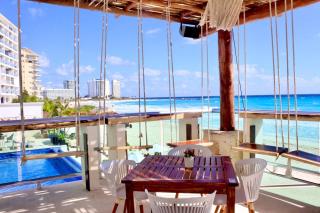 Beachfront studio with a beautiful terrace - 1