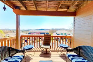 Royale Relaxation at Pointe Royale - 6