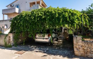 Two-Bedroom Apartment In Supetar - 0