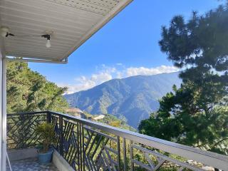 Gia's Baguio Transient House - 3