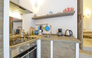 Amazing Apartment In Massa Lubrense - 1