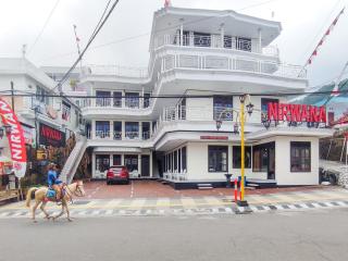 Hotel Nirwana Sarangan - Sarangan - 8