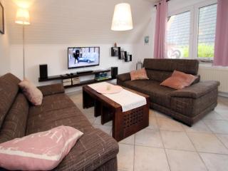 Ferienhaus Toms Hutte mit Terrasse in Dornum - 9