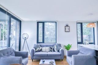 HOM I Depto Familiar 3D2B con vista al Lago - 9