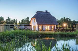 Luxus Reetdachhaus in Fuhlendorf mit Sauna - 9