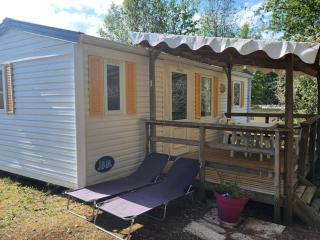 Mobil home cosy avec terrasse pour 4 personnes - API-1-52-266 - 8