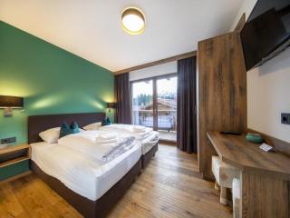 Alpine Chalet with Sauna and Balcony - 6