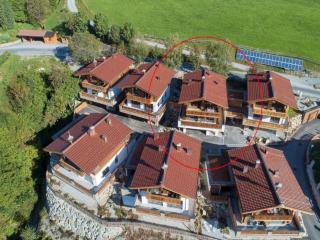 Luxury Chalet with Ski Access - Neukirchen am Grossvenediger - 2