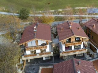 Chalet with shared swimming pool - 1