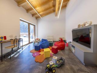 Ski-Friendly Chalet in Neukirchen - 3