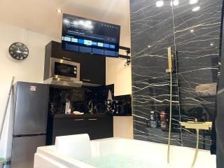 Luxury Beach Room - 5