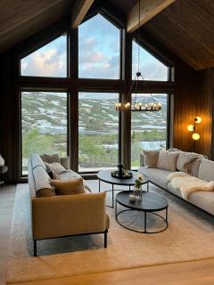 Off-Grid Cabin With Mountain Views - 0