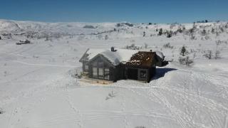 Off-Grid Cabin With Mountain Views - 9