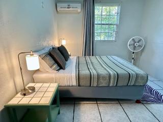 Embassy Villa - Bridgetown - 2