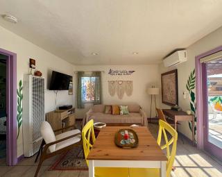 Casita Violeta Pet-Friendly Getaway Near Balboa - 8