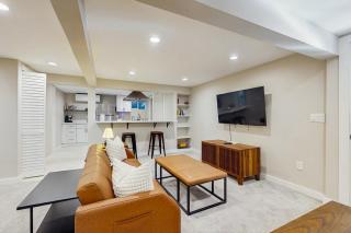 Husky Haven - 9