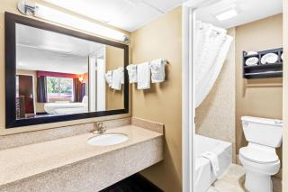 Days Inn by Wyndham Elko - 4