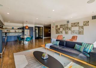 LAX 1 Bed Luxe with FREE PARKING - 1