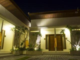 De Lemon Gatsu Hotel - 9