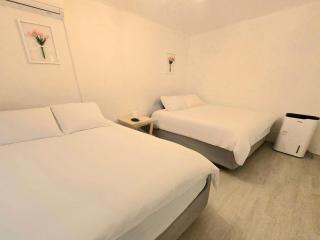 Hongdae Yeonnam Sushi Soi - 5