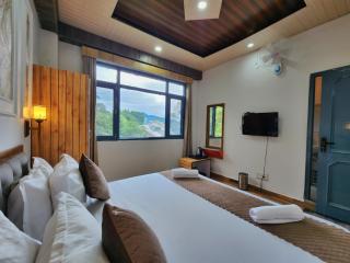 Sirhind Regency - Budget Friendly !! Travellers Delight !! Luxury Rooms !! Best Awarded - 4