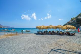 Manias Seaview Apartments - 9