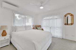 Homely 3-Bed Townhouse with Pool & Gym Access - 9