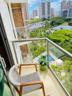 Luana Waikiki hotel& suites - 8