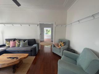 Jetty Beach House - 3