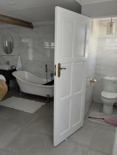Deep Blue Sea holiday cottage - 1