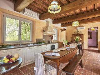 Villa with Panoramic Views - 8