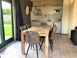 Lovely holiday home with private barbecue - 7