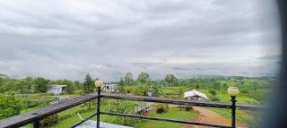บ้านไร่ระเบียงฟ้า น้ำหนาว แคมป์ปิ้ง - 0