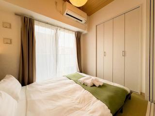 Compass 5 minutes from subway Direct access to airport - 7