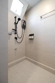 The Shantipan Lotus - Cozy 2BR Family Stay 400m from BTS Station - 8